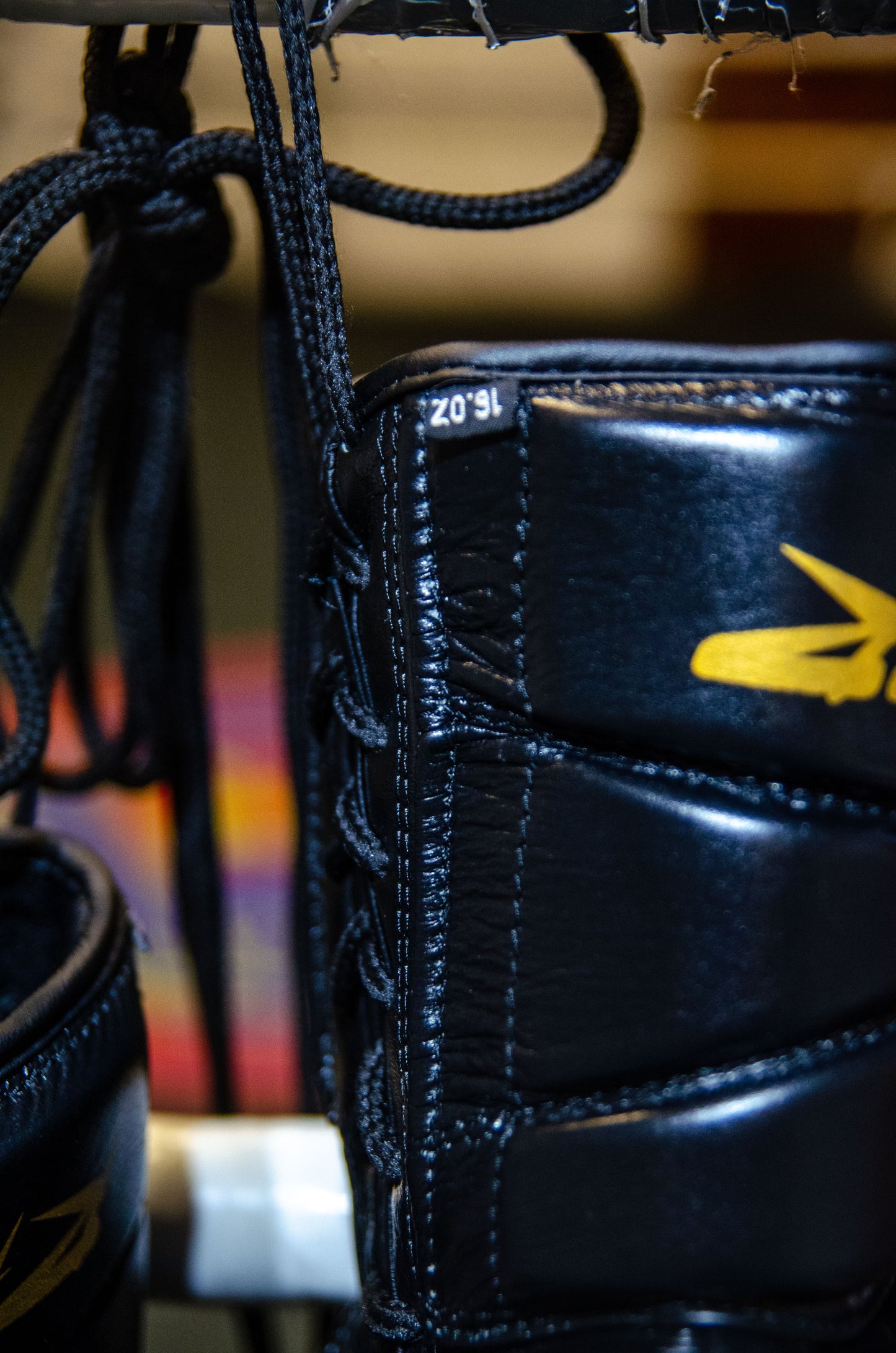 16 Oz, Svart, Lace up